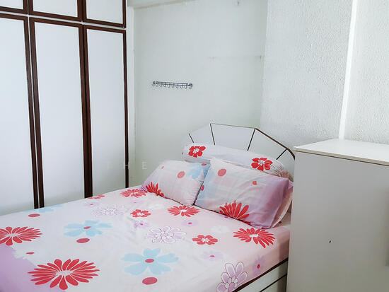 For Rent - 228 Tampines Street 23