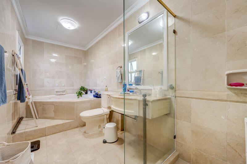 For Rent - Holland Grove View