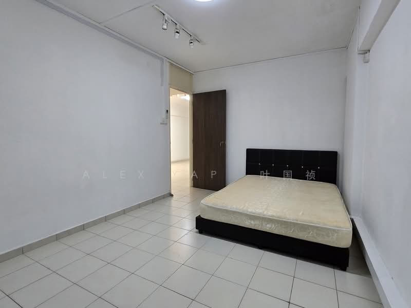861 Yishun Avenue 4, 861 Yishun Avenue 4, 2 Bedrooms, 797 sqft, HDB Flat For Rent, by Alex Yap  叶国祯, 20296200 - PropertyGuru.com.sg