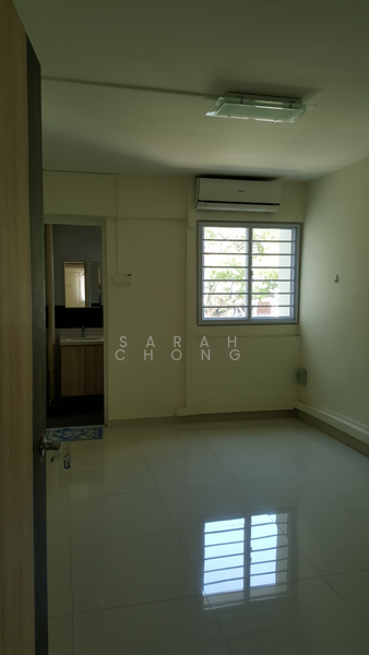 108 Hougang Avenue 1, 108 Hougang Avenue 1, 2 Bedrooms, 731 sqft, HDB Flat For Rent, by Sarah Chong, 20303906 - Master Room - PropertyGuru.com.sg