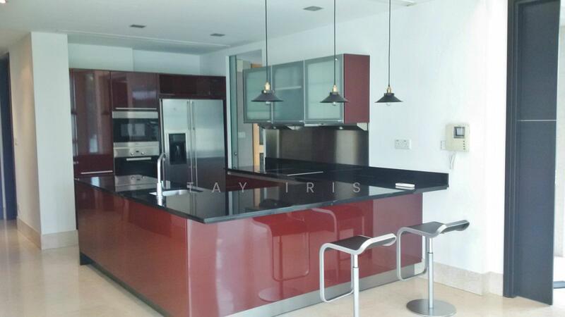 Open Kitchen