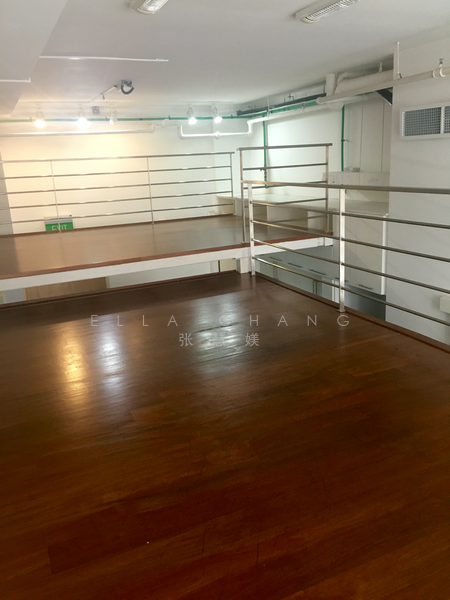The Central, 8 Eu Tong Sen Street, Boat Quay / Raffles Place / Marina, 900 sqft, Office For Rent, by Ella Chang 张慧媄, 20313357 - Spacious loft - CommercialGuru.com.sg