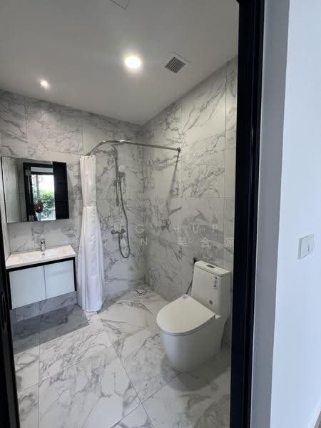 Studios@Tembeling, 233 Tembeling Road, East Coast / Marine Parade, 2 Bedrooms, 538 sqft, Condominium For Rent, by Hng Hup Guan 吴合源, 20313658 - Bathroom - PropertyGuru.com.sg