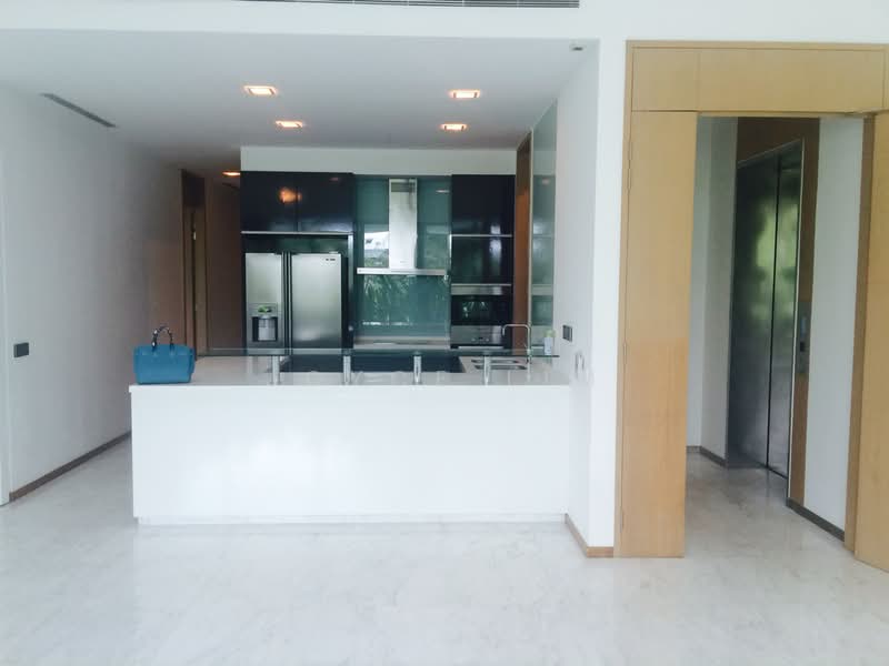 Orange Grove Residences, 31 Orange Grove Road, 4 Bedrooms, 2,389 sqft, Condominium For Rent, by Joyce Lim, 20316308 - Dry Kitchen / Private Lift Lobby - PropertyGuru.com.sg
