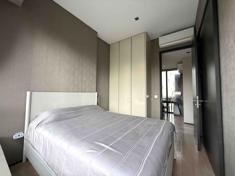 For Rent - OUE Twin Peaks