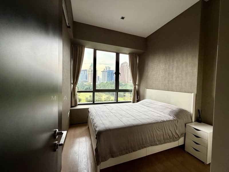 For Rent - OUE Twin Peaks