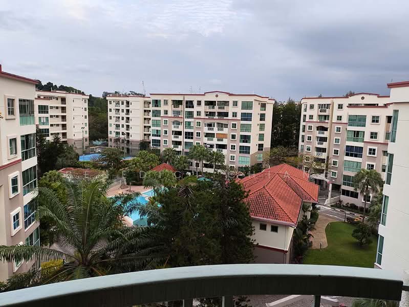 West Bay Condo, 50 West Coast Crescent, 3 Bedrooms, 1,281 sqft, Condominium For Rent, by Benedict Chiang, 20324552 - PropertyGuru.com.sg