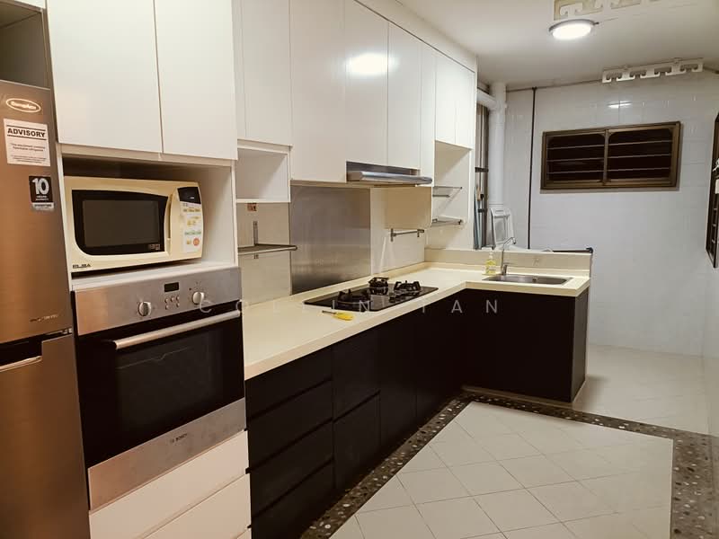 196 Rivervale Drive, 196 Rivervale Drive, 3 Bedrooms, 1,184 sqft, HDB Flat For Rent, by Collin Tan, 20325244 - PropertyGuru.com.sg
