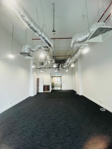 SBF Center, 160 Robinson Road, 753 sqft, Office For Rent, by Angelin Loh, 20327719 - CommercialGuru.com.sg