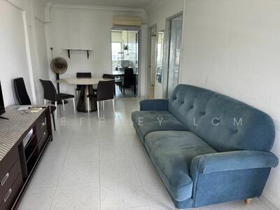 For Rent - 215 Serangoon Avenue 4