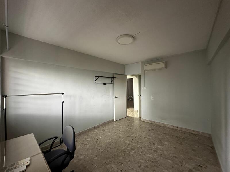 For Rent - 448 Jurong West Street 42