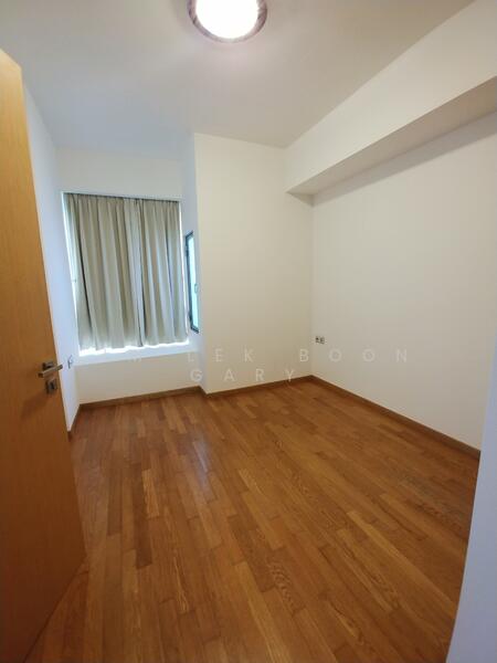 2nd Bedroom Can Fit Queen Size.