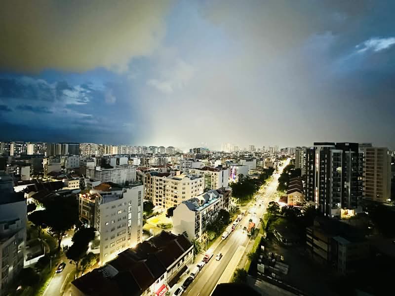 Sims Edge, 1 Geylang East Avenue 2, 2 Bedrooms, 603 sqft, Condominium For Rent, by Eric See, 20341986 - PropertyGuru.com.sg