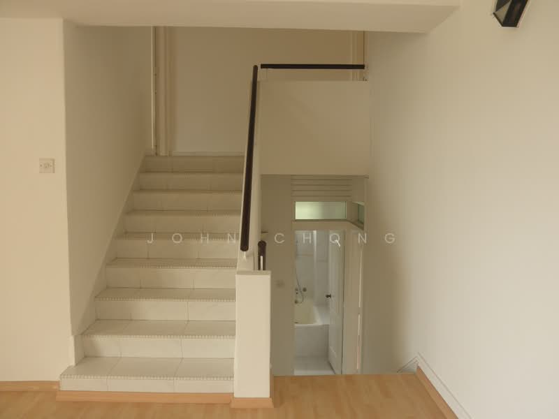 Hillcrest Arcadia, 255 Arcadia Road, 4 Bedrooms, 2,000 sqft, Condominium For Rent, by John Chong, 20349201 - Staircase - PropertyGuru.com.sg