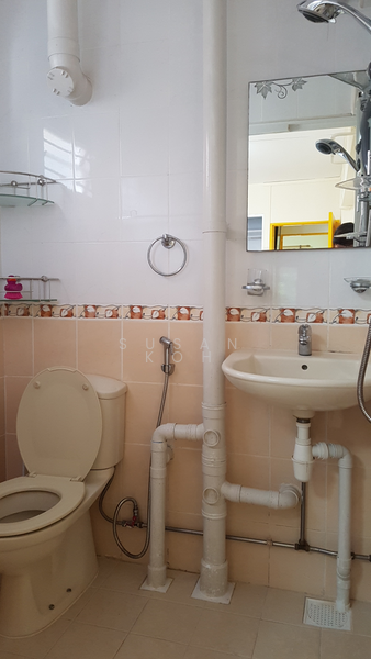 For Rent - 211 Ang Mo Kio Avenue 3