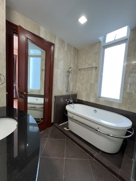 Balmoral Residences, 12 Balmoral Crescent, 3 Bedrooms, 1,744 sqft, Condominium For Rent, by Dennis Leong, 20356394 - PropertyGuru.com.sg