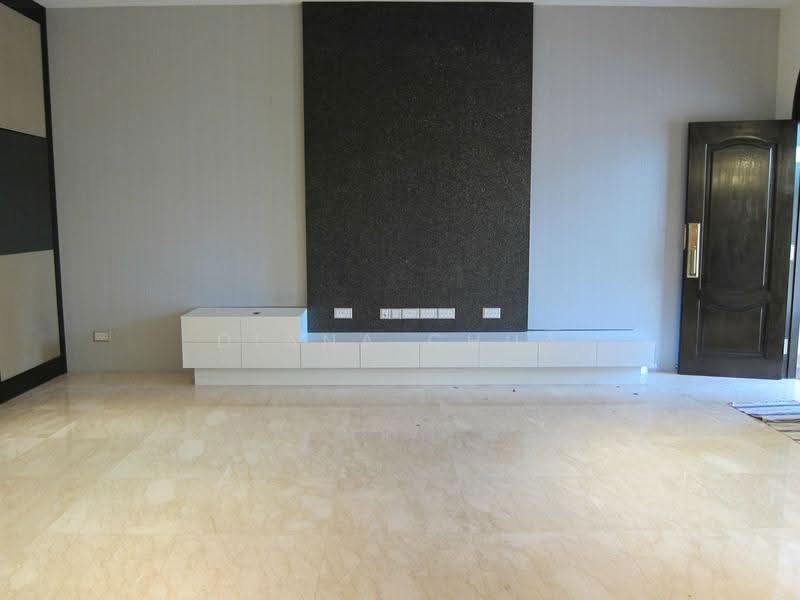 Rifle Range Road Bukit Timah King Albert Park MRT, Rifle Range Road, Clementi Park / Upper Bukit Timah, 5 Bedrooms, 5,128 sqft, Terraced House For Rent, by Diana Chua, 20368246 - PropertyGuru.com.sg