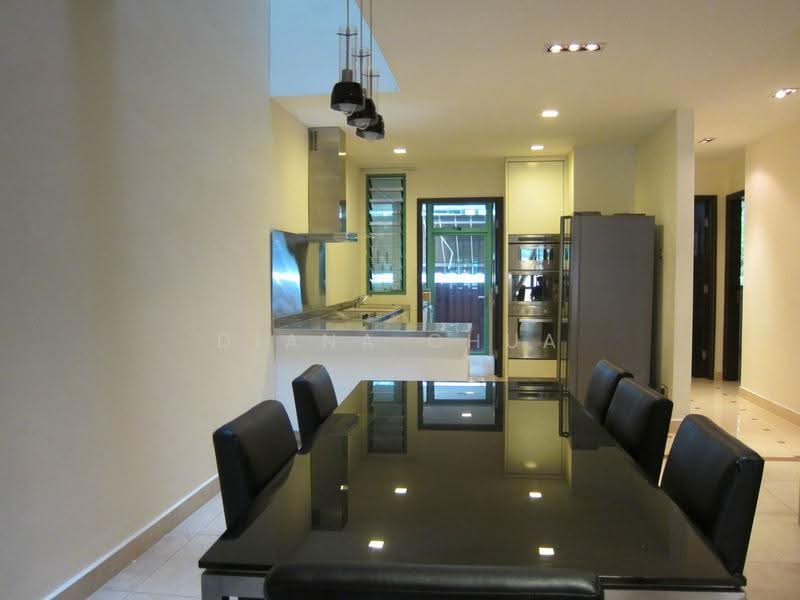 Rifle Range Road Bukit Timah King Albert Park MRT, Rifle Range Road, Clementi Park / Upper Bukit Timah, 5 Bedrooms, 5,128 sqft, Terraced House For Rent, by Diana Chua, 20368246 - PropertyGuru.com.sg