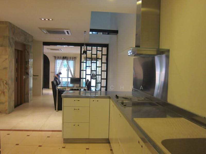 Rifle Range Road Bukit Timah King Albert Park MRT, Rifle Range Road, Clementi Park / Upper Bukit Timah, 5 Bedrooms, 5,128 sqft, Terraced House For Rent, by Diana Chua, 20368246 - PropertyGuru.com.sg