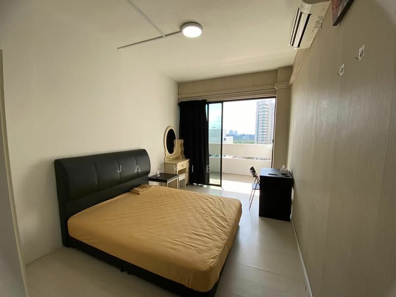 Orchard Towers, 400 Orchard Road, Room Rental, 160 sqft, Apartment For Rent, by Jackie Aw, 20368701 - PropertyGuru.com.sg