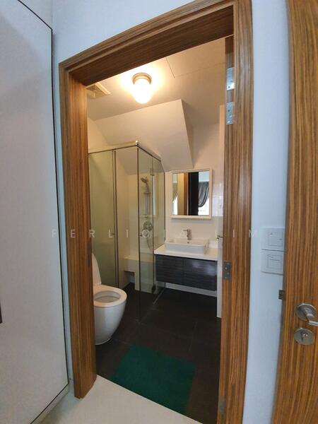 RV Edge, 2 Shanghai Road, 2 Bedrooms, 969 sqft, Condominium For Rent, by Ferlicia Lim, 20380004 - PropertyGuru.com.sg