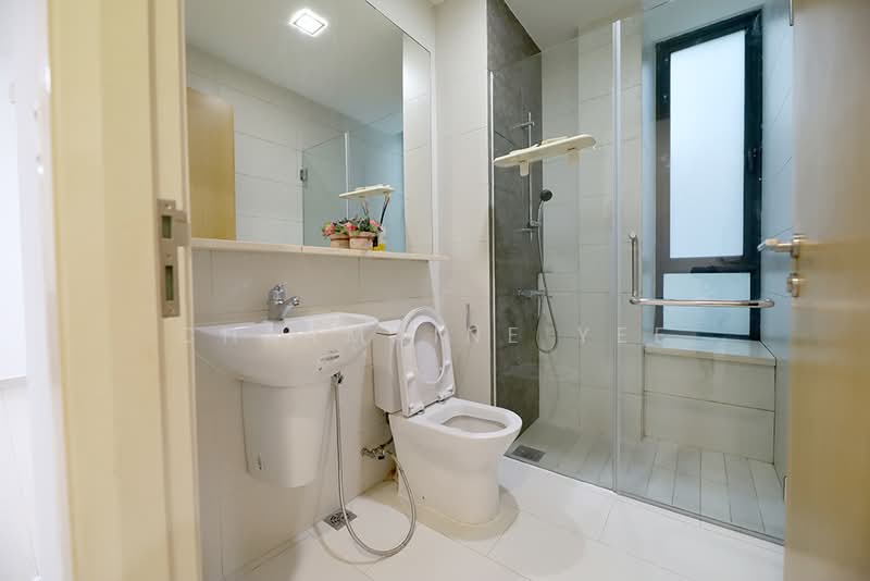 Rosewood Suites, 61 Rosewood Drive, 3 Bedrooms, 1,346 sqft, Condominium For Rent, by Charmaine Yee, 20380941 - PropertyGuru.com.sg
