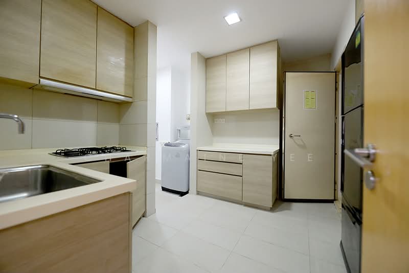 Rosewood Suites, 61 Rosewood Drive, 3 Bedrooms, 1,346 sqft, Condominium For Rent, by Charmaine Yee, 20380941 - PropertyGuru.com.sg