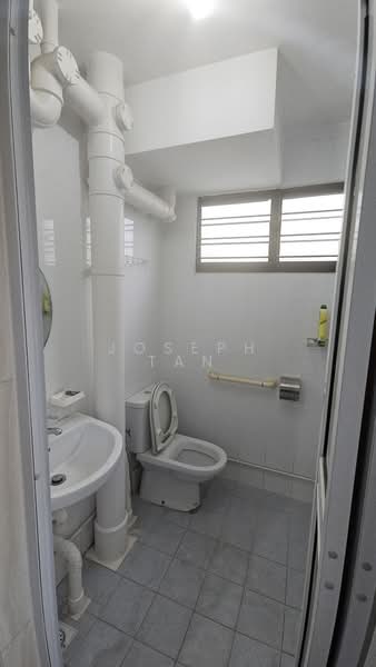 127 Ang Mo Kio Avenue 3, 127 Ang Mo Kio Avenue 3, 2 Bedrooms, 882 sqft, HDB Flat For Rent, by Joseph Tan, 20382462 - PropertyGuru.com.sg