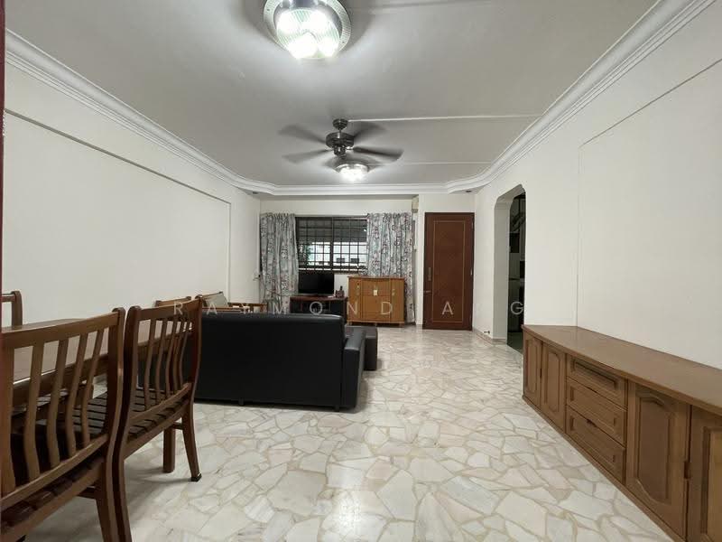 283 Tampines Street 22, 283 Tampines Street 22, Pasir Ris / Tampines, 2 Bedrooms, 796 sqft, HDB Flat For Rent, by Raymond Ang, 20382463 - Living Room - PropertyGuru.com.sg
