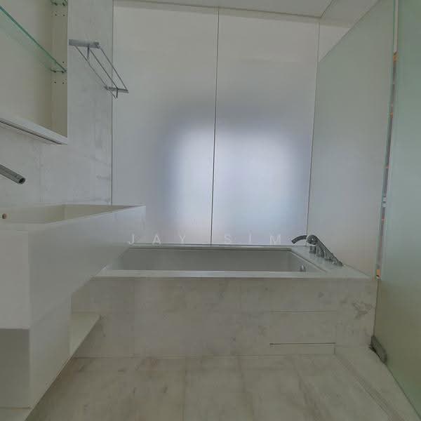 The Azure, 201 Ocean Drive, Harbourfront / Telok Blangah, 3 Bedrooms, 1,700 sqft, Condominium For Rent, by Jay Sim, 20385154 - Bathroom - PropertyGuru.com.sg