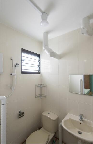 Master Bedroom Toilet (HIP Completed)