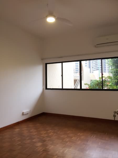 Spanish Village, 60 Farrer Road, 3 Bedrooms, 1,603 sqft, Condominium For Rent, by Tracy Lim, 20391106 - PropertyGuru.com.sg