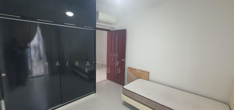 Sunny Palms, 65 Lorong G Telok Kurau, East Coast / Marine Parade, Room Rental, 500 sqft, Condominium For Rent, by Khairan Fairuzal Kassim, 20392229 - PropertyGuru.com.sg