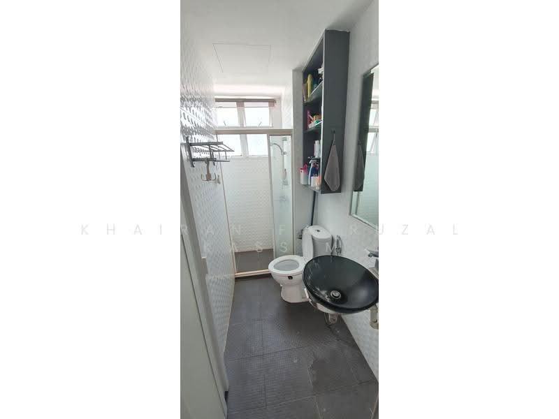 Sunny Palms, 65 Lorong G Telok Kurau, East Coast / Marine Parade, Room Rental, 500 sqft, Condominium For Rent, by Khairan Fairuzal Kassim, 20392229 - PropertyGuru.com.sg