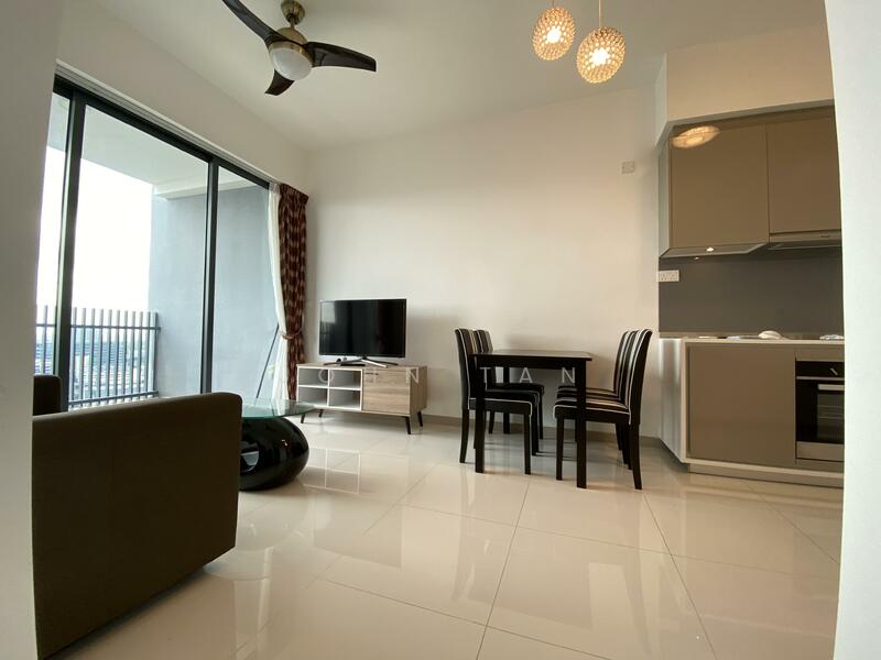 J Gateway, 2 Gateway Drive, 2 Bedrooms, 603 sqft, Condominium For Rent, by John Tan, 20394117 - PropertyGuru.com.sg