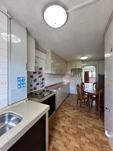 2 Chai Chee Road, 2 Chai Chee Road, Bedok / Upper East Coast, 3 Bedrooms, 1,432 sqft, HDB Flat For Rent, by Shao Inn Tian, 20399826 - Kitchen - PropertyGuru.com.sg