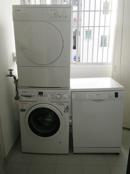 The Raintree, 95 Bukit Drive, 3 Bedrooms, 1,270 sqft, Condominium For Rent, by Joanne Li, 20406431 - PropertyGuru.com.sg