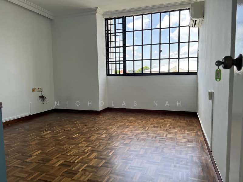 11 Glasgow Road, Glasgow Road, 4 Bedrooms, 2,500 sqft, Terraced House For Rent, by Nicholas Nah, 20416440 - PropertyGuru.com.sg