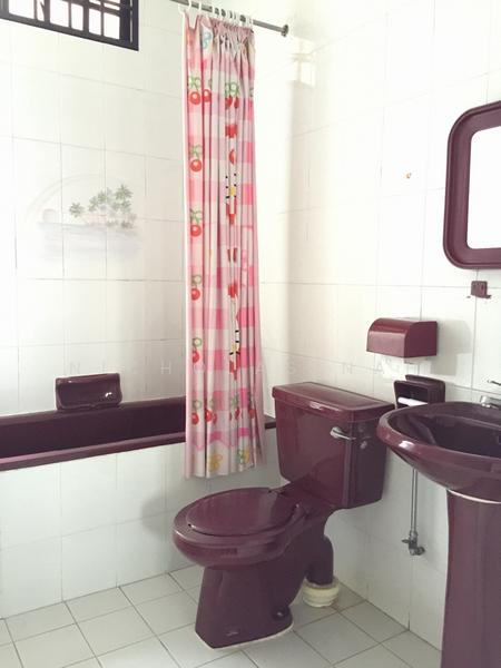 11 Glasgow Road, Glasgow Road, 4 Bedrooms, 2,500 sqft, Terraced House For Rent, by Nicholas Nah, 20416440 - PropertyGuru.com.sg