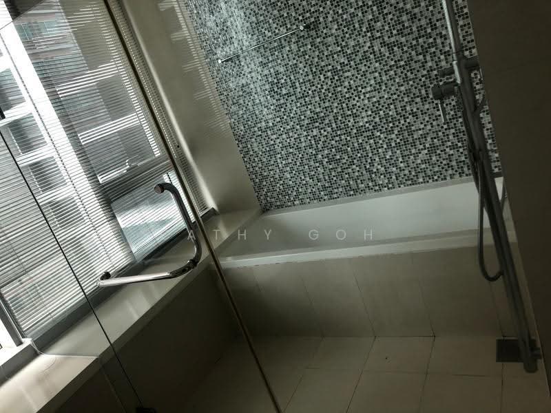 The Rochester Residences, 33 Rochester Drive, Buona Vista / West Coast / Clementi New Town, 3 Bedrooms, 1,701 sqft, Apartment For Rent, by Cathy Goh, 20420922 - Master bathroom - PropertyGuru.com.sg
