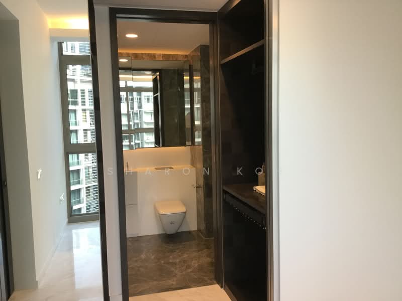 Cairnhill Nine, 15 Cairnhill Road, 2 Bedrooms, 743 sqft, Condominium For Rent, by Sharon Koh, 20422684 - Bathroom - PropertyGuru.com.sg