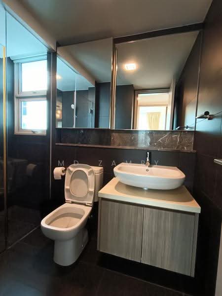 super clean master toilet