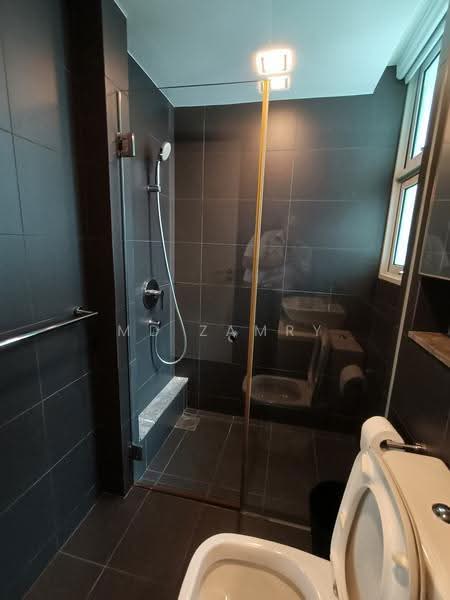 super clean common toilet