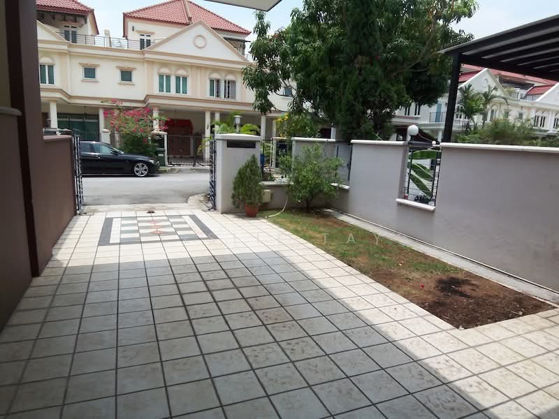 Stratton Green, Stratton Drive, 5 Bedrooms, 3,300 sqft, Terraced House For Rent, by Leslie Tay, 20430004 - PropertyGuru.com.sg