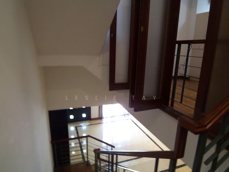 Stratton Green, Stratton Drive, 5 Bedrooms, 3,300 sqft, Terraced House For Rent, by Leslie Tay, 20430004 - PropertyGuru.com.sg