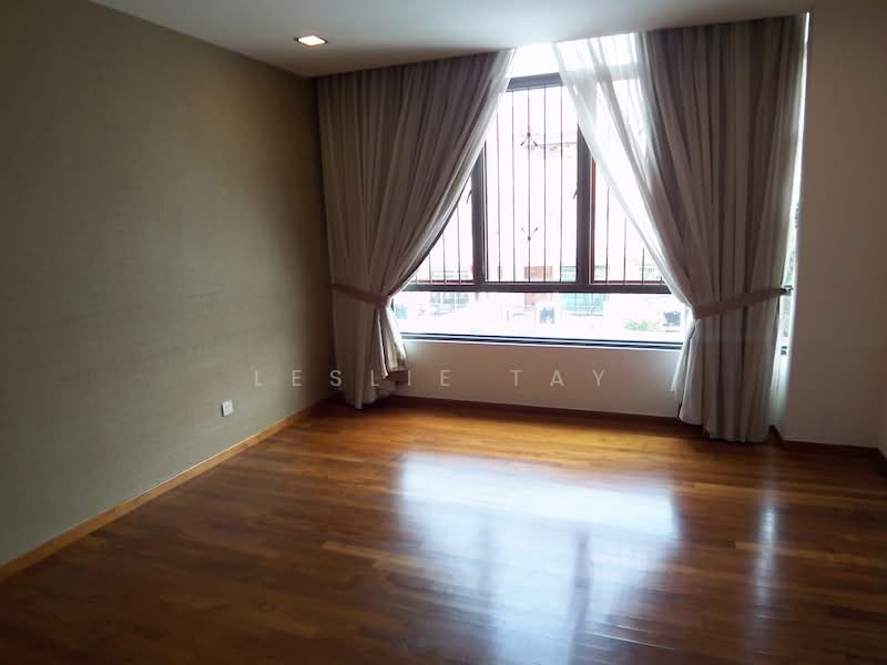 Stratton Green, Stratton Drive, 5 Bedrooms, 3,300 sqft, Terraced House For Rent, by Leslie Tay, 20430004 - PropertyGuru.com.sg