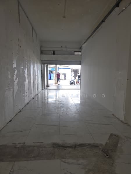 449 Clementi Avenue 3, 449 Clementi Avenue 3, 350 sqft, Shop / Shophouse For Rent, by Esther Khoo, 20434976 - CommercialGuru.com.sg
