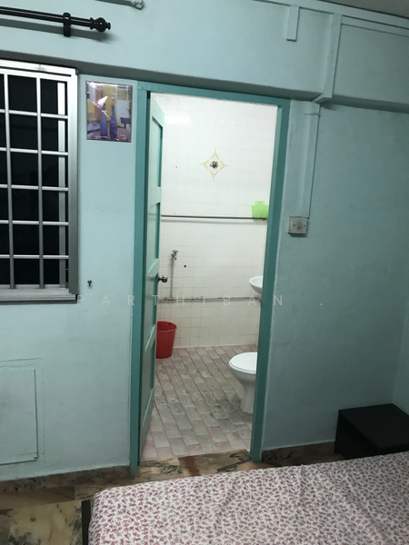 305 Jurong East Street 32, 305 Jurong East Street 32, Room Rental, 200 sqft, HDB Flat For Rent, by Parthiban ., 20437624 - PropertyGuru.com.sg