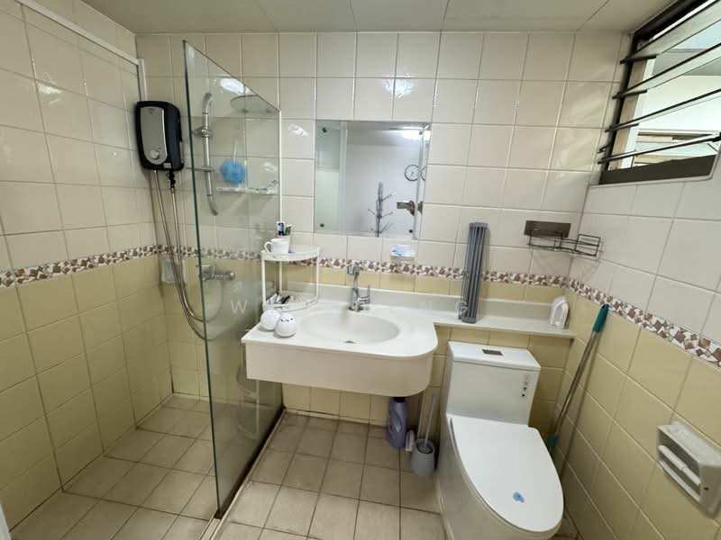 678A Jurong West Street 64 HDB Flat For Sale at S$ 620,000 | PropertyGuru Singapore