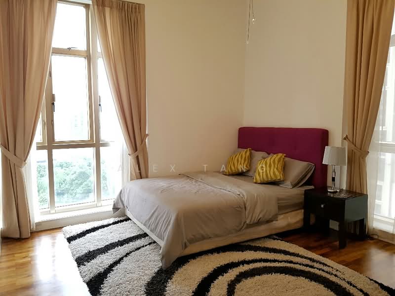 Leonie Condotel, 2 Leonie Hill Road, 4 Bedrooms, 2,715 sqft, Condominium For Rent, by Alex Tang 陳拁燐, 20456538 - junior bedroom - PropertyGuru.com.sg